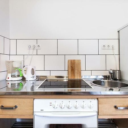 3 Bedroom Apartment Берлин Экстерьер фото