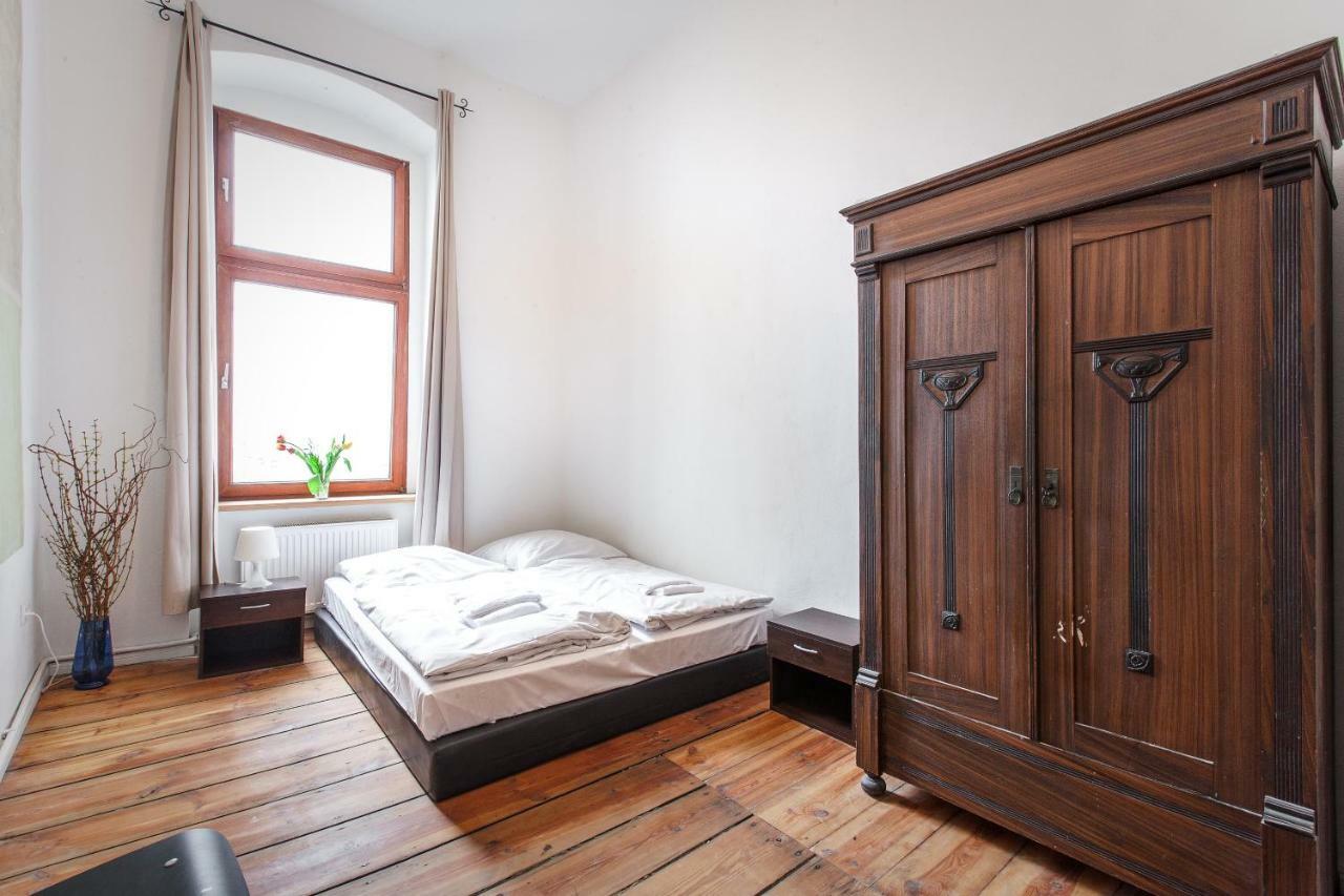 3 Bedroom Apartment Берлин Экстерьер фото